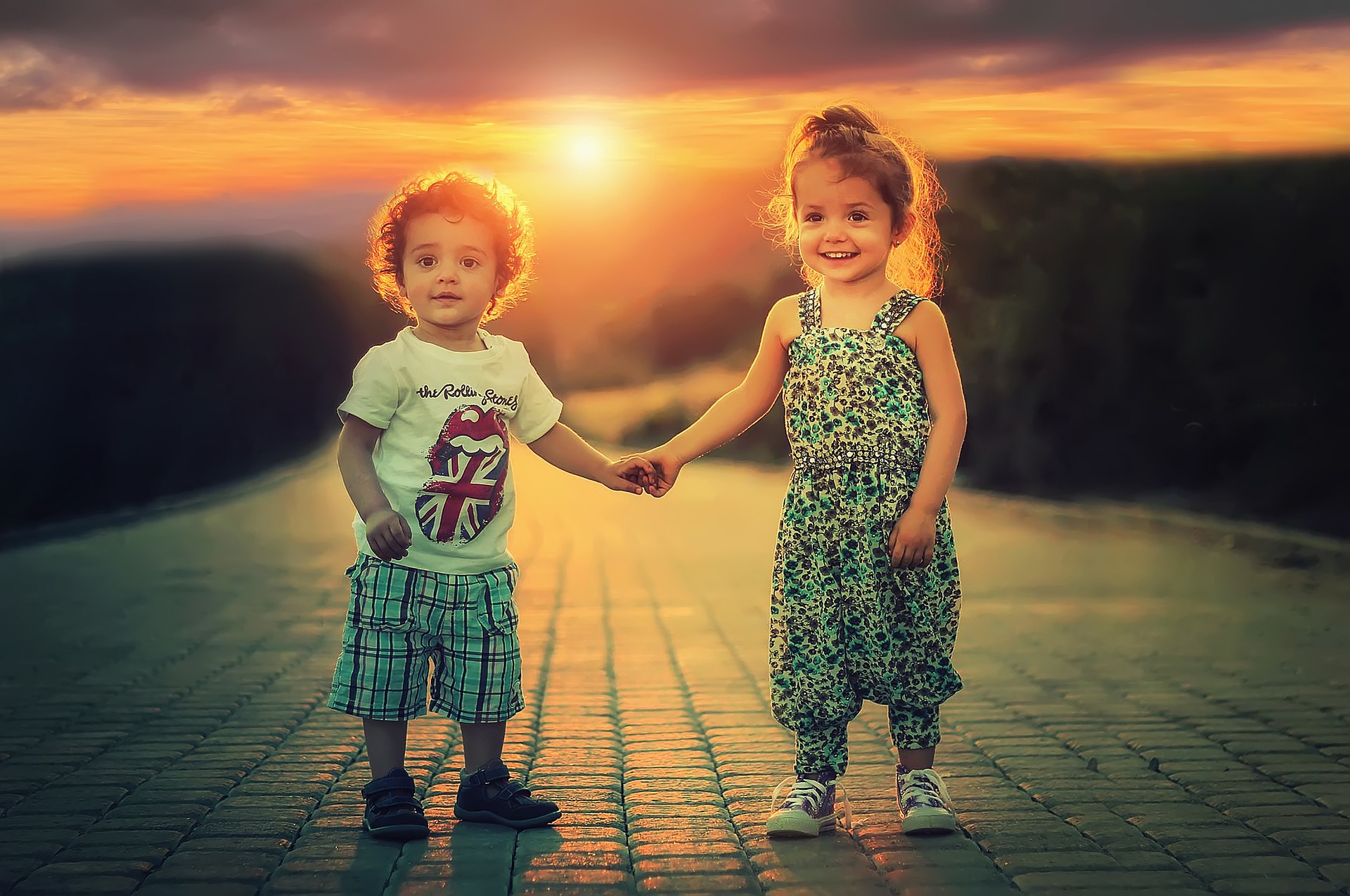 Children/siblings holding hands, love