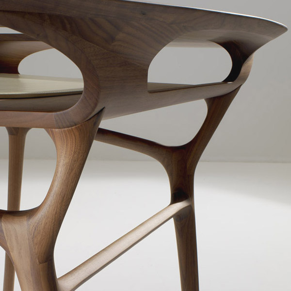 Computer design table Manta Desk by Noé Duchaufour Lawrance.