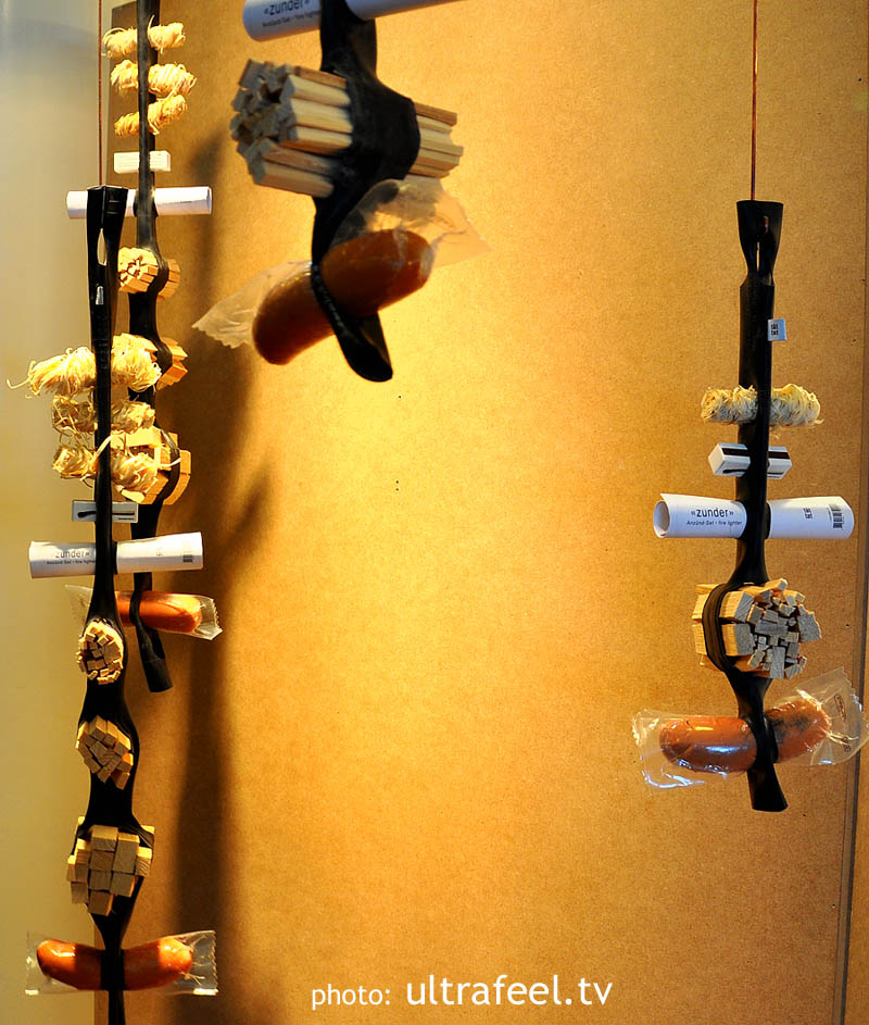 'Zunder' Grill Set with sausage by Tät-Tat