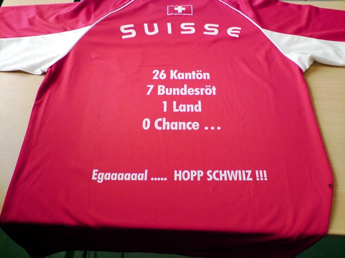 Hopp Schwiiz. Schweizer fussball t-shirt. Hop Schwiz. Schweiz. Suisse.