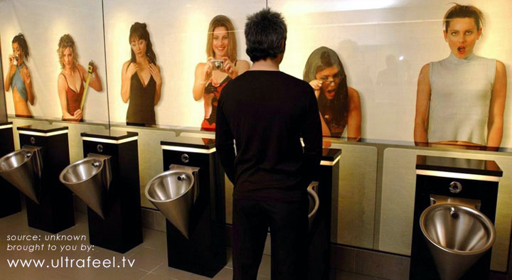 Mann wird beim pissen von frauen beobachtet (und sogar fotografiert...!) Man is being watched and photographed by women while pissing! Mann wird beim pissen von frauen beobachtet (und sogar fotografiert...!) Man is being watched and photographed by women while pissing!