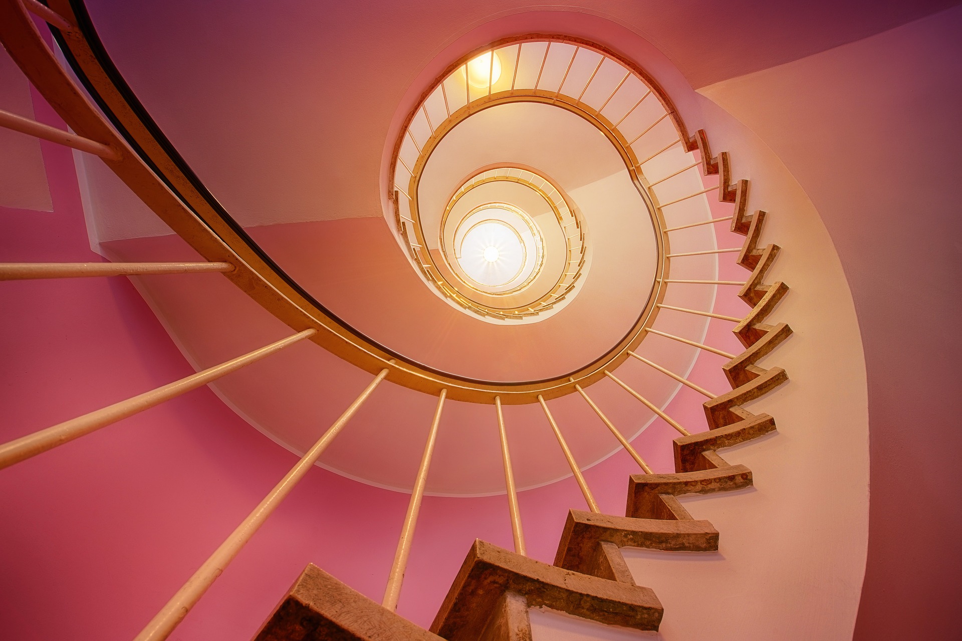 Circular spiral staircase